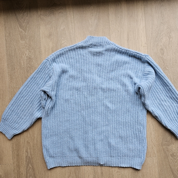 Little Mountain Oversized Knit Cardigan - Picture 5 of 5